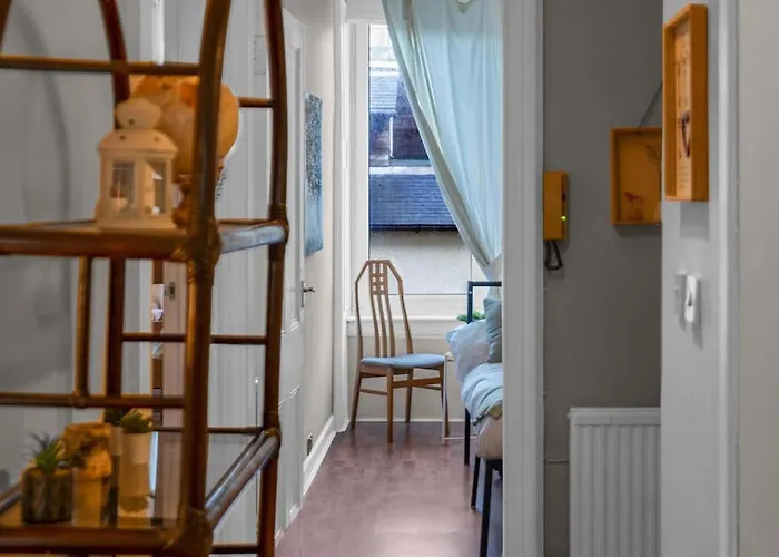 Free Parking - Centre - The Mccarty Apartament