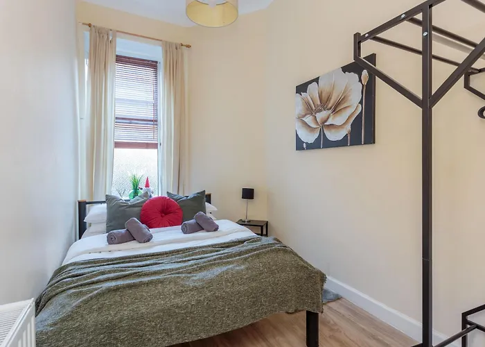 Free Parking - Centre - 2 Bedrooms - Sleeps 6 Edinburgh