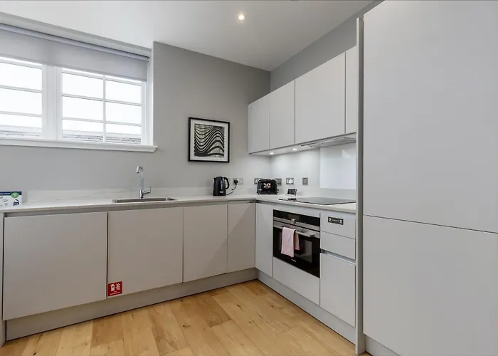 Destiny Scotland At Canning Street Lane אדינבורו