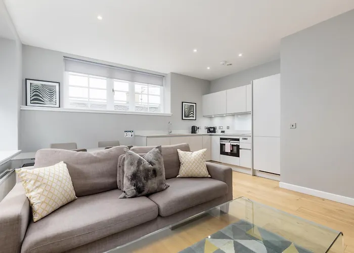 Destiny Scotland At Canning Street Lane * אדינבורו