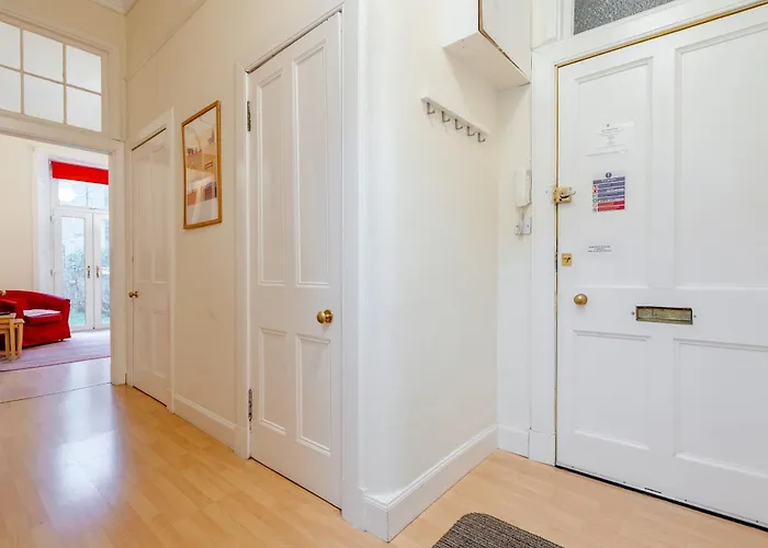 Delightful Ground Floor Newington Flat Edimburgo