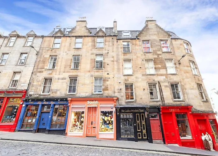 Joivy Charming Flat Near St Giles * אדינבורו