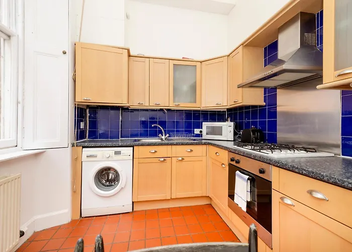 Joivy Charming Flat Near St Giles דירה