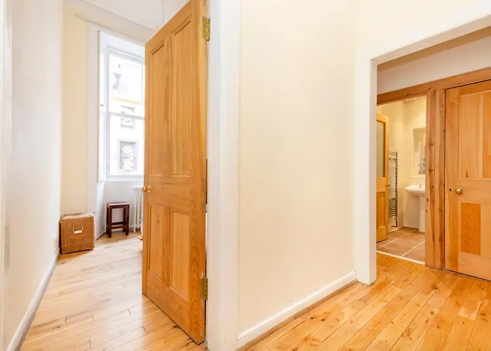 Joivy Charming Flat Near St Giles