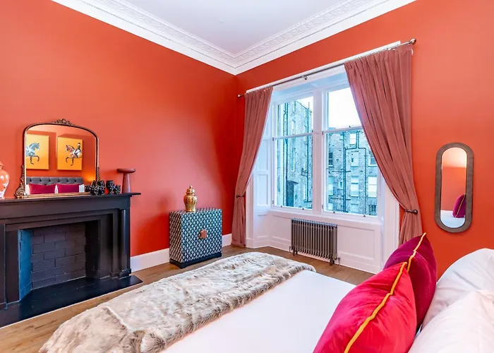 Dragon Luxury At 9 Albyn Place