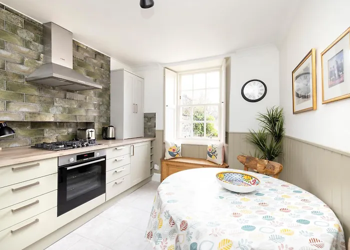 Joivy Beautiful Apartment, Private Garden, Calton Hill Appartement