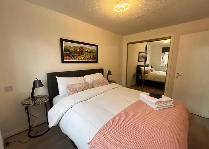 Causewayside Free Parking Apartment *