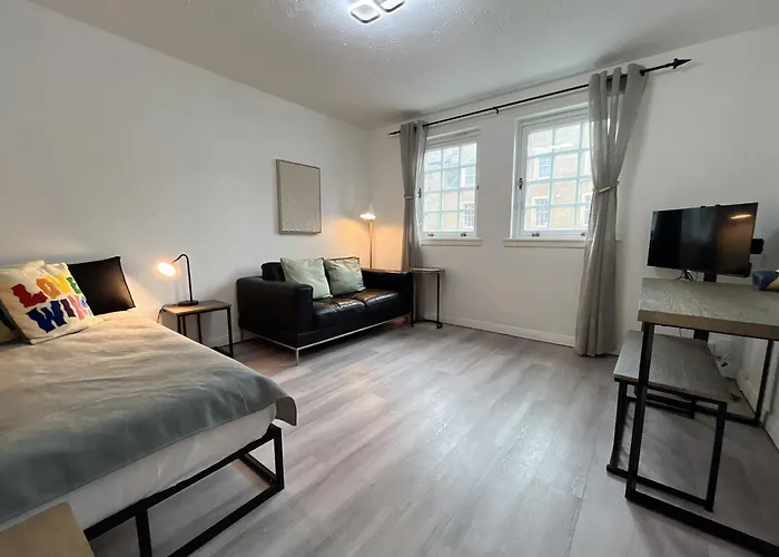 Causewayside Free Parking Edinburgh