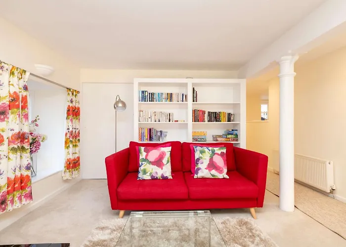 Joivy Secluded Brewery * אדינבורו