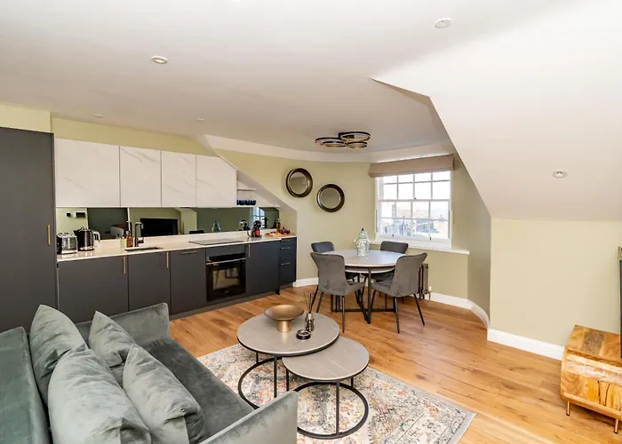 Dragon Luxury At 9 Albyn Place דירה אדינבורו