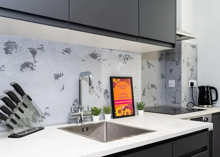 شقة 1-Bed Apartment-Free Parking - By Holiday Homes إدنبرة