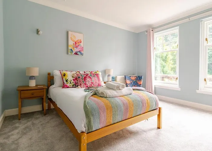 Amulree, Vila Edinburgh