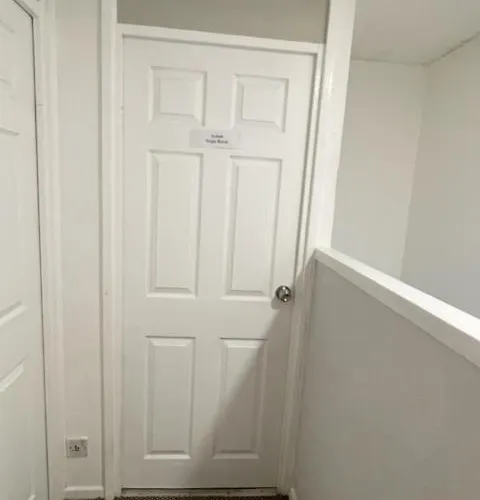 Séjour chez l'habitant Single In 3 Bedroom House *