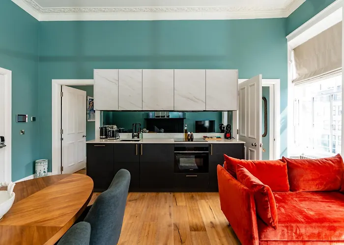 דירה Dragon Luxury At 9 Albyn Place