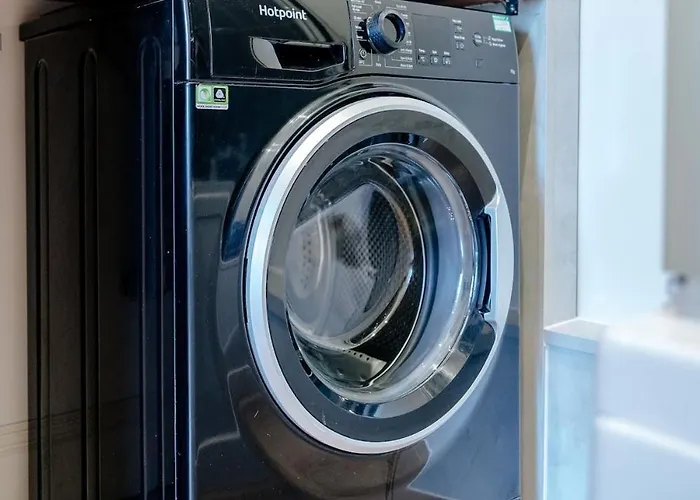 Bright & Elegant Portobello