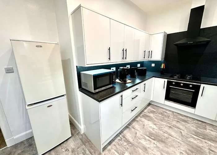 Apartment Georgian Luxury - Fast Broadband Wifi - Parking Available