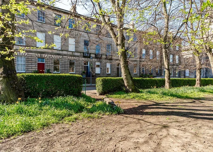 Stunning Flat, New Town, - Perfect Location