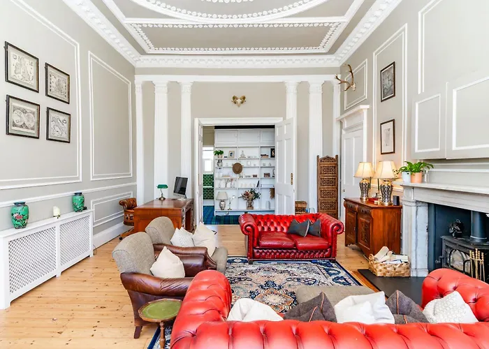 Stunning Flat, New Town, - Perfect Location