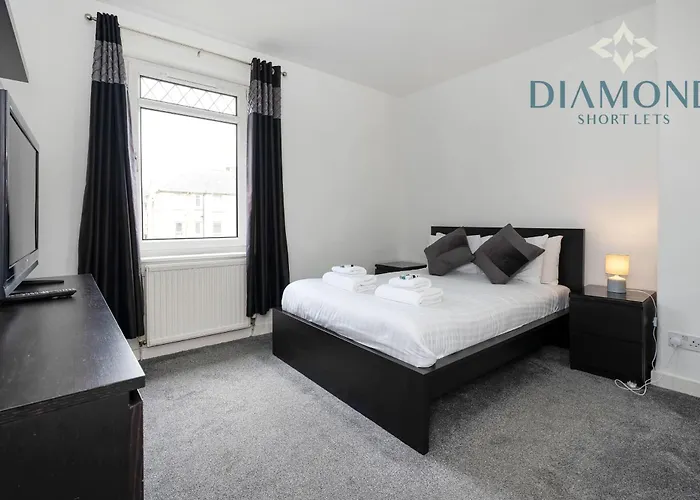 Cosy 2 Bed West End Free Parking אדינבורו