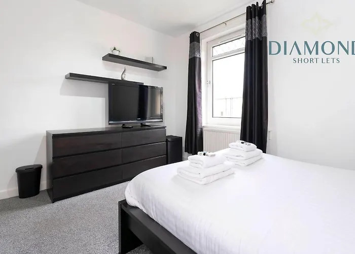 Cosy 2 Bed West End Free Parking דירה אדינבורו