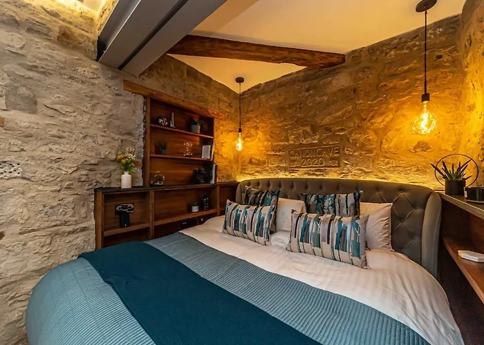 Canon Cave Edinburgh