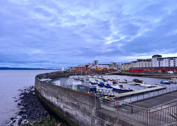 Britannia Ocean Park - Fast Wifi And Free Parking Apartment Edinburgh