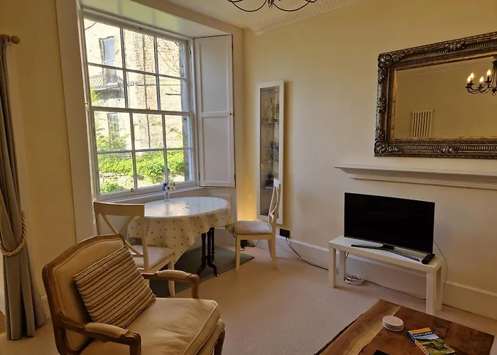 Joivy Gorgeous Georgian Flat In New Town * エディンバラ