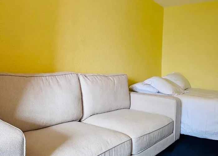 Entire Flat In Edinburgh, Center アパート エディンバラ