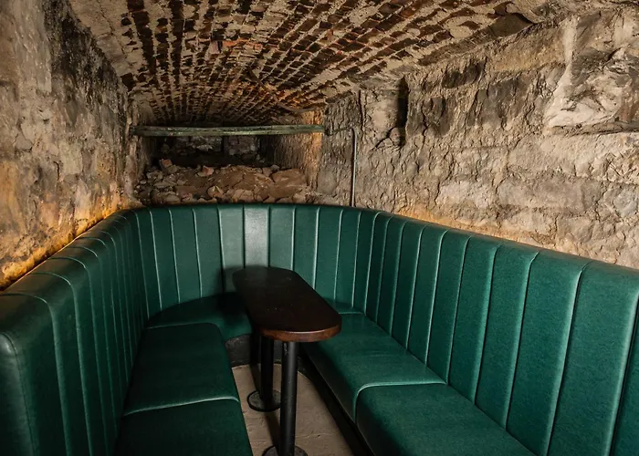 Code - The Court, Hostel *