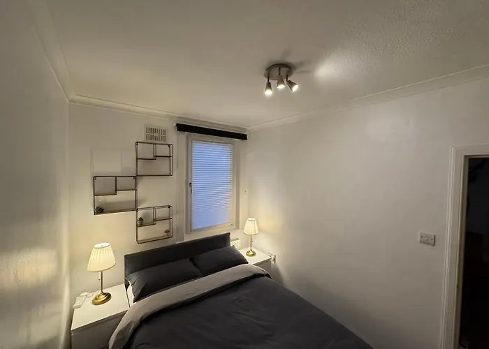Rena- Bright And Modern Center Apartment. * Edinburgh