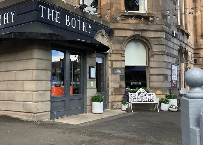 Victorian With Car Parking In Driveway, Murrayfield Appartamento Edimburgo