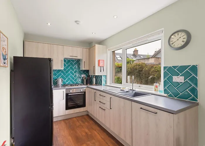 Modern Flat Near Murrayfield Stadium, Sleeps 4 Appartement