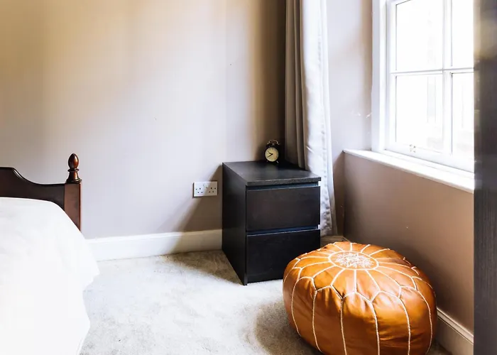 Apartament Homely 3 Bedroom In The Heart Of Edynburg