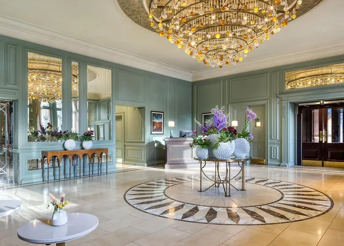 The Caledonian Edinburgh, Curio Collection By Hilton