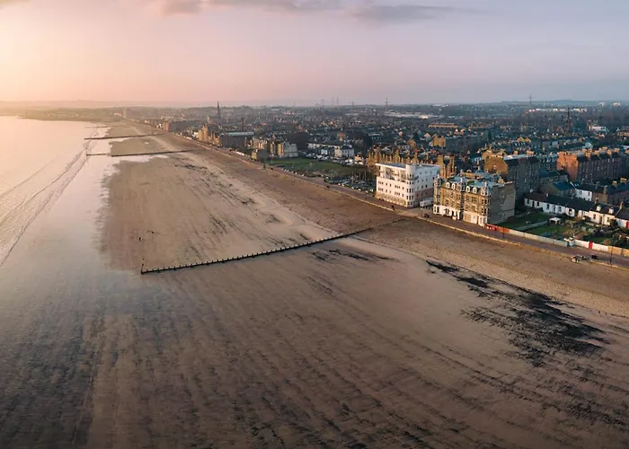 Edinburgh Stays * Edinburgh