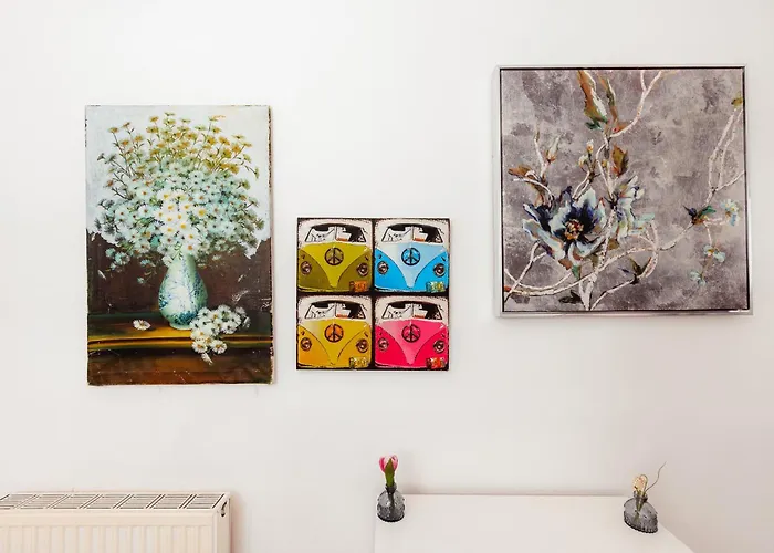 Central Edinburgh Apartment By The Castle * Edinburgh