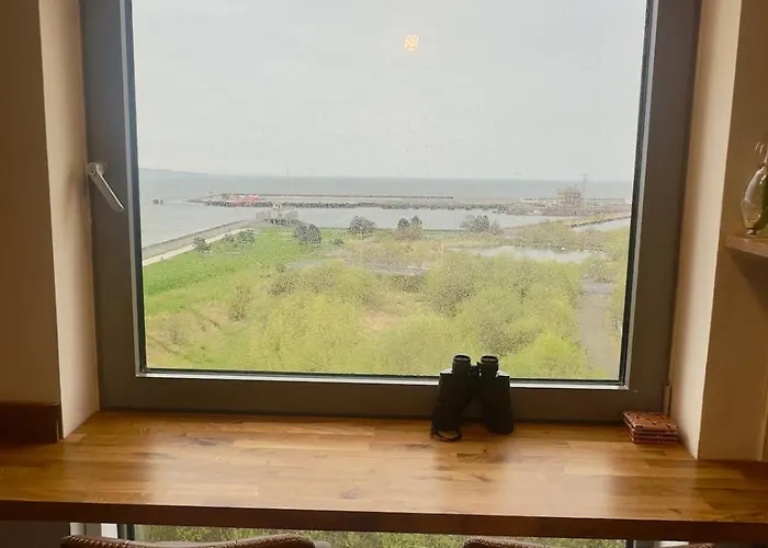 Ocean View Flat With Cozy Vibes