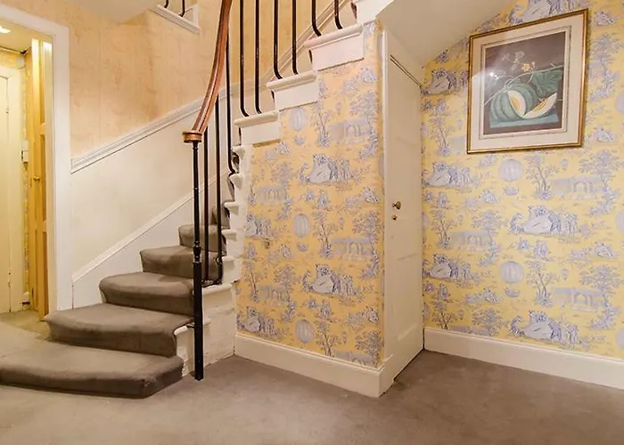 Spacious Flat Near Centre Daire *