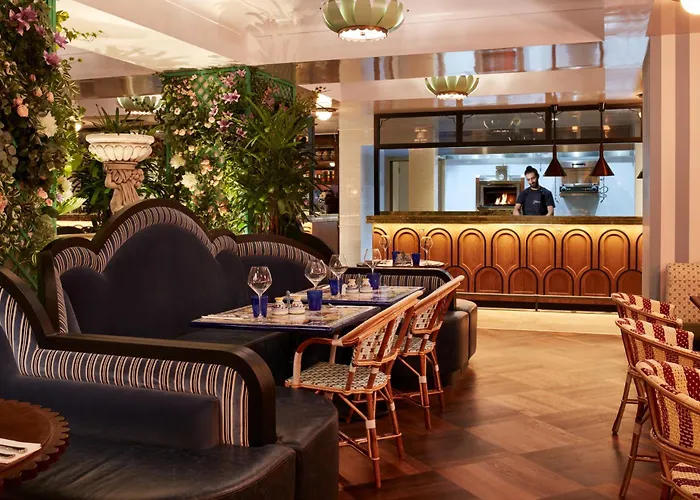 Отель The Hoxton,