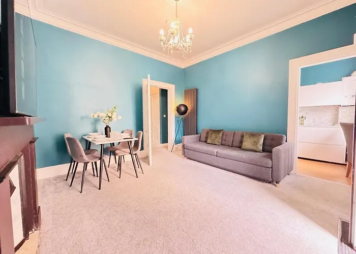 Apartment Centre Escape With Private Garden Edinburgh