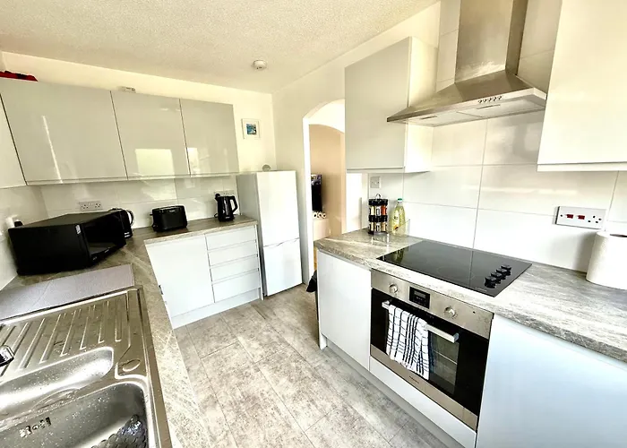 Semesterbostad Kings Luxury - Free Parking And Fast Broadband Edinburg