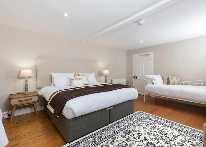 Villa Blossom Mansion