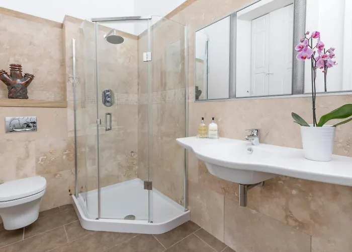 Villa Blossom Mansion Edinburg