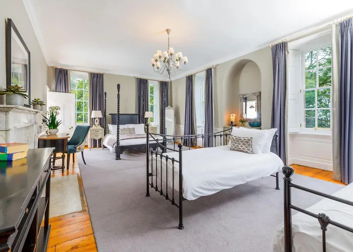 Villa Blossom Mansion