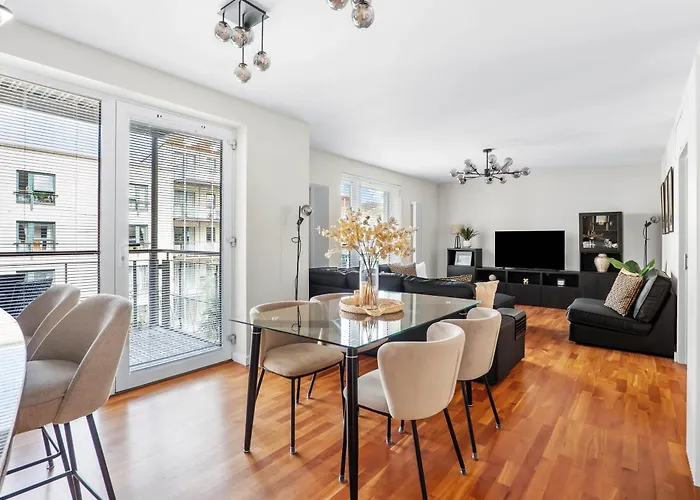 2br Park Royal With Balcony And Parking Διαμέρισμα *