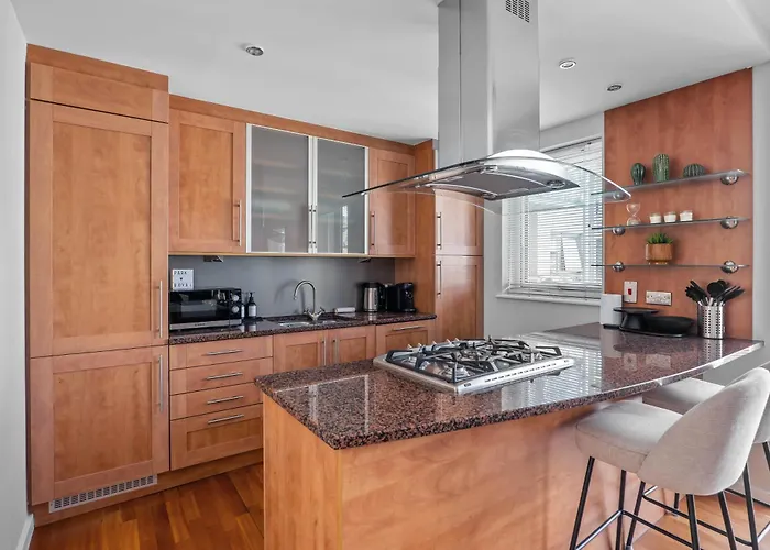 Διαμέρισμα 2br Park Royal With Balcony And Parking Εδιμβούργο