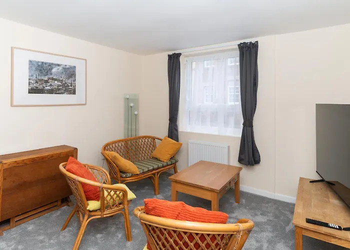 Apartment Brilliantly Located 2bd Flat Heart Of Edinburgh! Edinburgh
