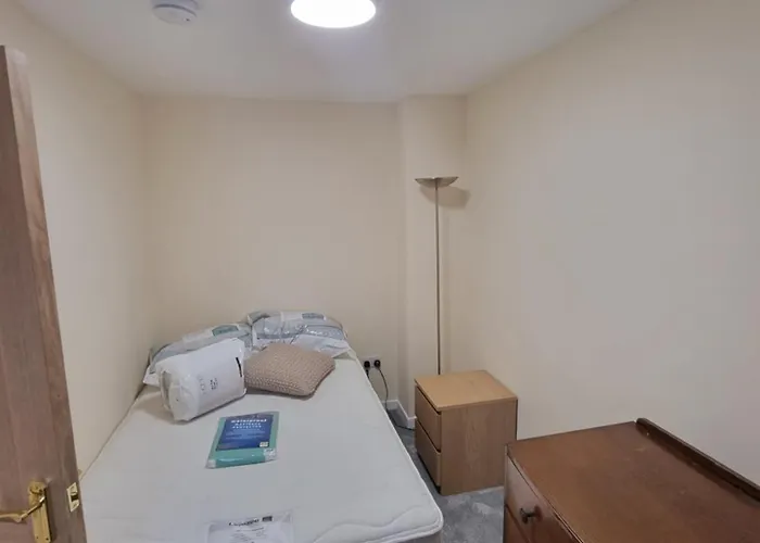 Brilliantly Located 2bd Flat Heart Of Edinburgh! *