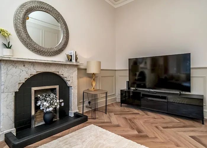 Pass The Keys Beautiful Modern Historical Flat Close To Castle Edimburgo