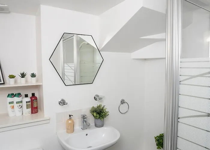 2bed-2bath Flat, Centre 爱丁堡